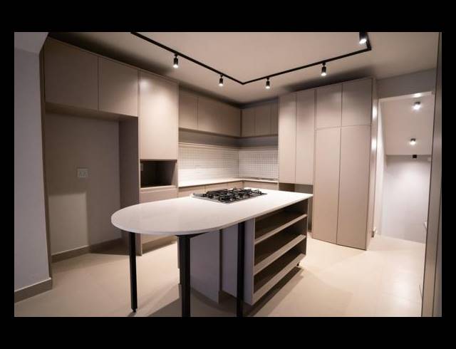 3 BEDROOM TOWNHOUSE FOR SALE IN WATERKLOOF GLEN